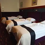 Modus Hotell 3*